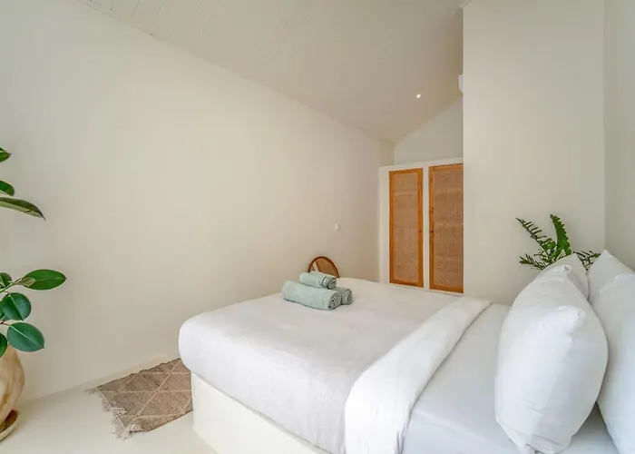 Villa Casa Nou 2br With Private Pool In Balangan